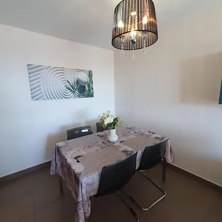 Con Vistas Al Mar, Piscina Y Parking Apartment Calpe